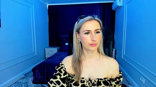 Freechat PassionGlow on StripChat