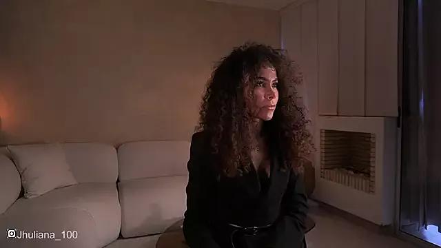 Freechat paulacora100 on StripChat