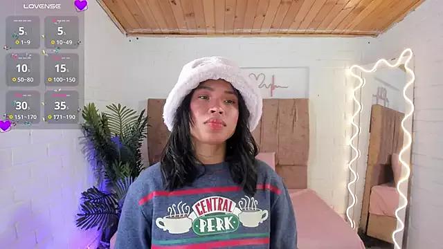 penelope_tay1 on StripChat 