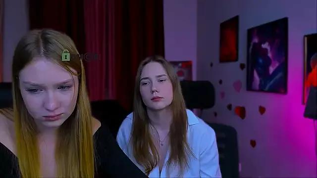 Freechat playful_sophie on StripChat