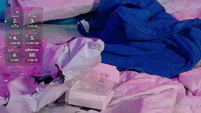 Freechat playfulcurvy on StripChat