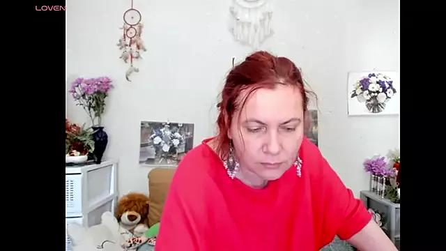 Freechat PlayfullMature on StripChat