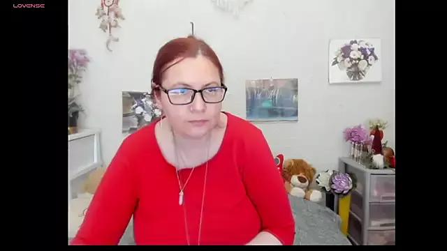 Freechat PlayfullMature on StripChat