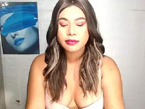 PrettyDiannara on StripChat 