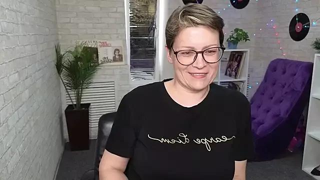 Rachel_Rocket on StripChat 