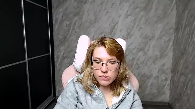 Reginasmilee on StripChat 