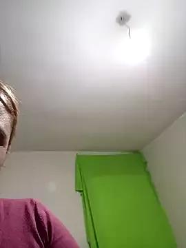 Saramilf36 on StripChat 