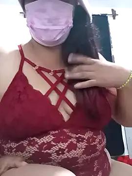Saramilf36 on StripChat 