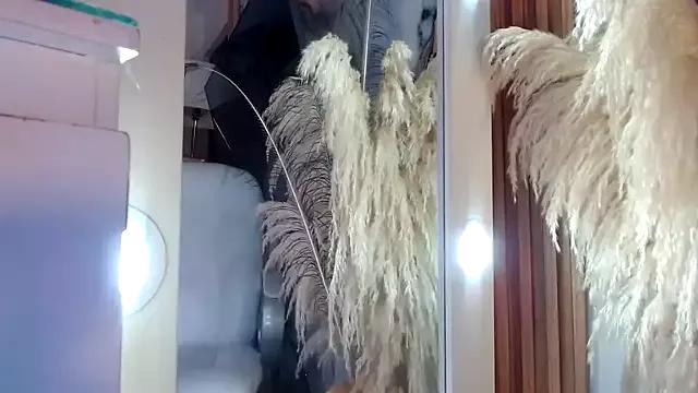 Freechat saraplayboy96 on StripChat