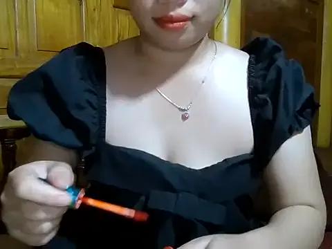 Sweet Sexyass13 wants you to fuck her body now Sexyass13 from StripChat