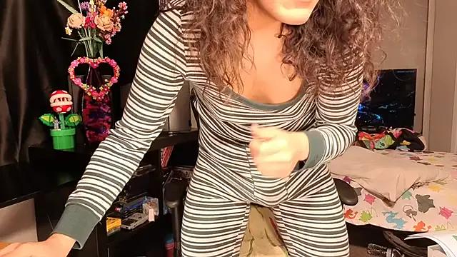 ShinyCherub on StripChat 