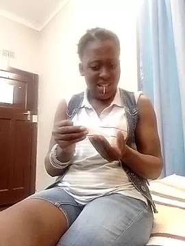 Freechat SLUTYLISA on StripChat