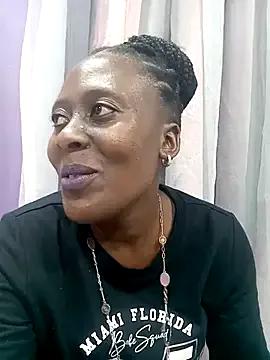 Freechat SLUTYLISA on StripChat