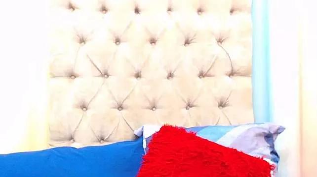 Freechat SLUTYLISA on StripChat