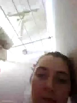 Freechat Snowbunnycake_131 on StripChat