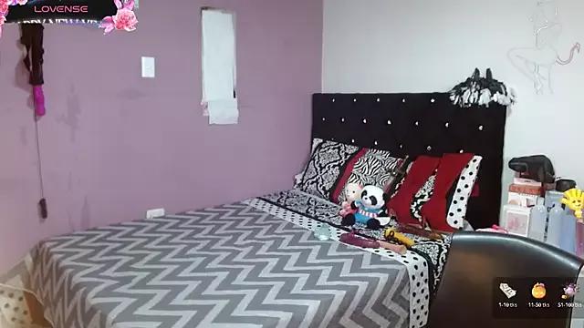 soniafuckboobs on StripChat 