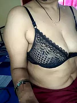 Soniya_444 on StripChat 