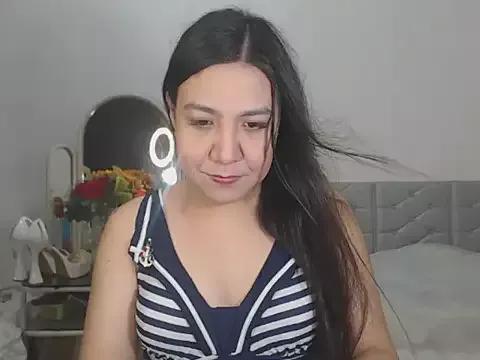 Freechat stellahugeX on StripChat