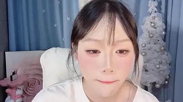 suyaoyao-x on StripChat 