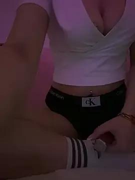 Freechat sweettsofiaa on StripChat