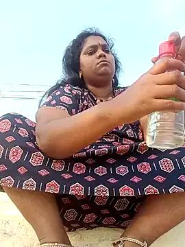 tamil_Vanthana on StripChat 