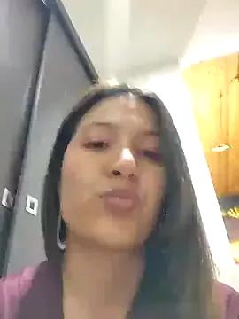 TellusYAres on StripChat 