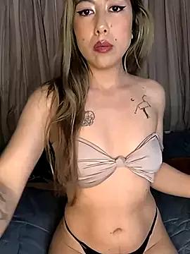Group Tiff_Doll on StripChat