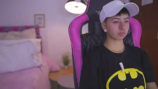 Discover StripChat's Tommy_blue tommy_blue from StripChat