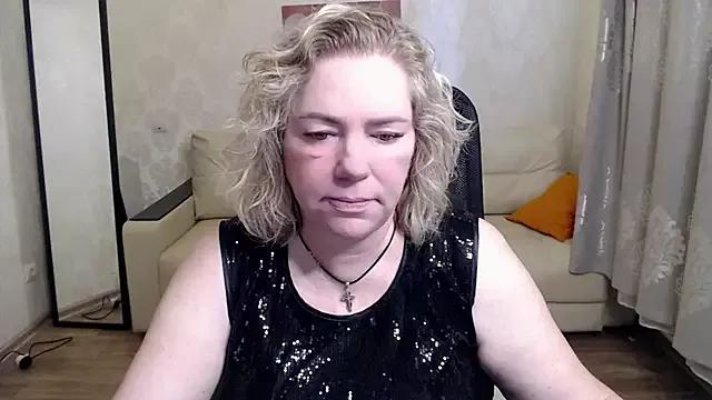 unsual_milf on StripChat 