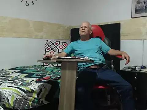 Freechat VALENTINO1983_ on StripChat