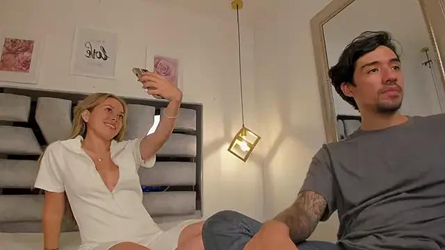 Freechat valery_and_Dani_ on StripChat