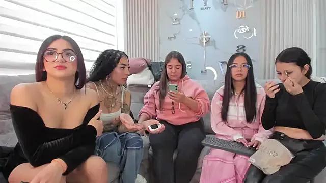 Freechat Violet_spencer on StripChat