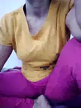 Freechat wildsakhi on StripChat