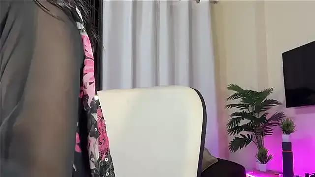 Cute Wow-nisha wants you to fuck her body now Wow-nisha from StripChat