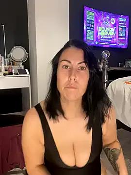 Freechat xCharlie_MILFx on StripChat