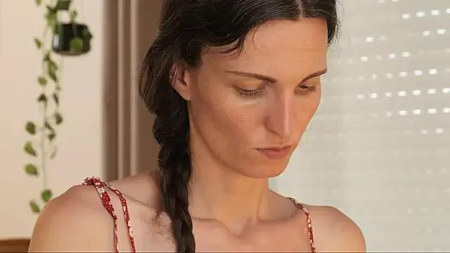 Freechat yulladao on StripChat