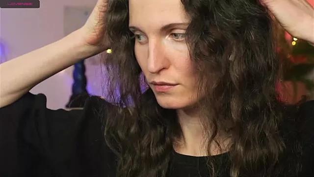 Freechat yulladao on StripChat