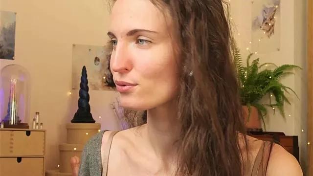 Freechat yulladao on StripChat