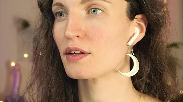 Freechat yulladao on StripChat