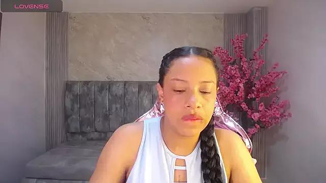 zhara_rose_s on StripChat 