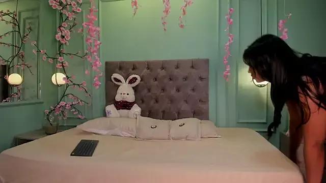 Freechat zoe_roux21 on StripChat